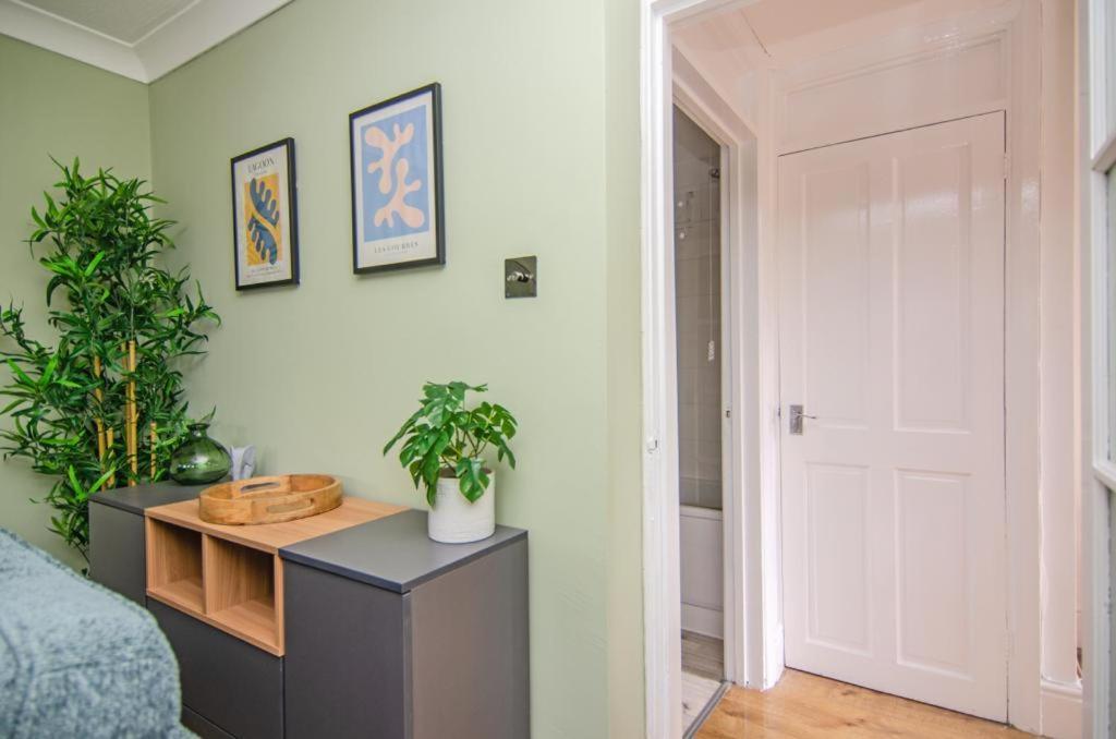 Cosy Lichfield Apartment 외부 사진