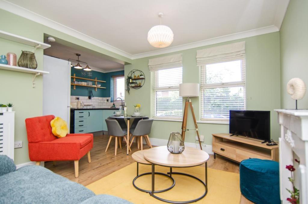 Cosy Lichfield Apartment 외부 사진
