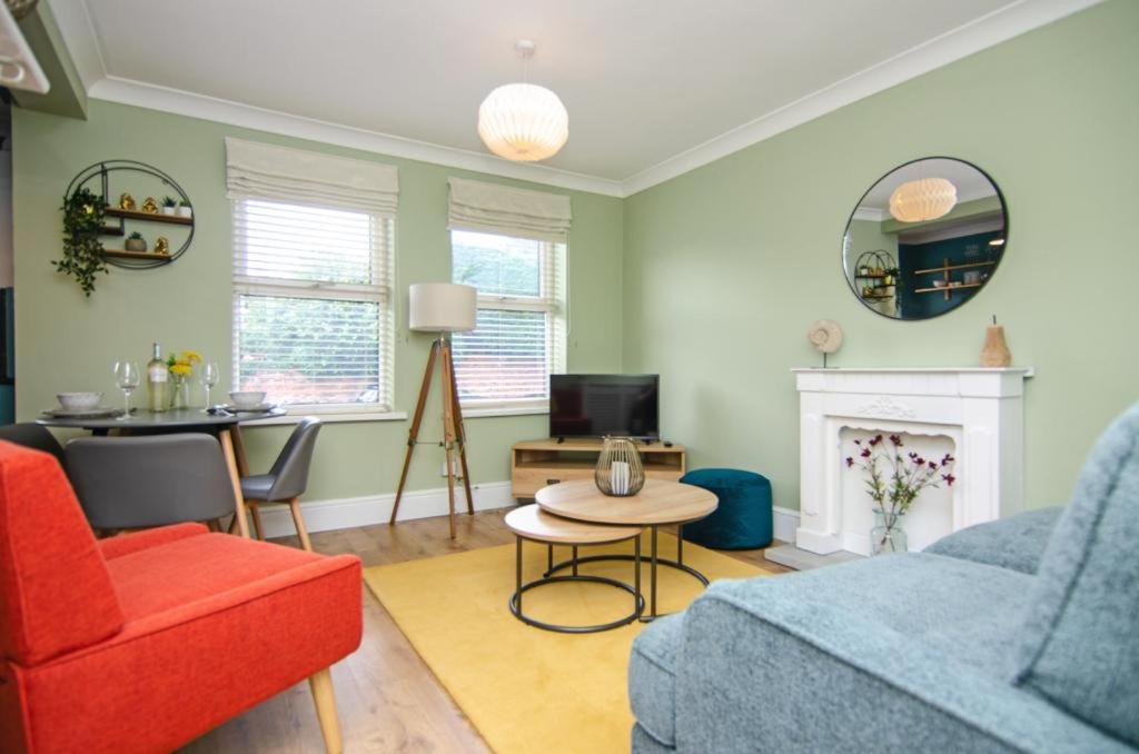 Cosy Lichfield Apartment 외부 사진